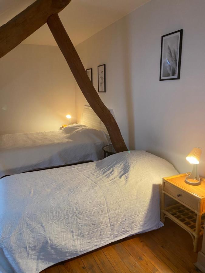 Gites « Le Clos Saint Hilaire » Mer Luaran gambar